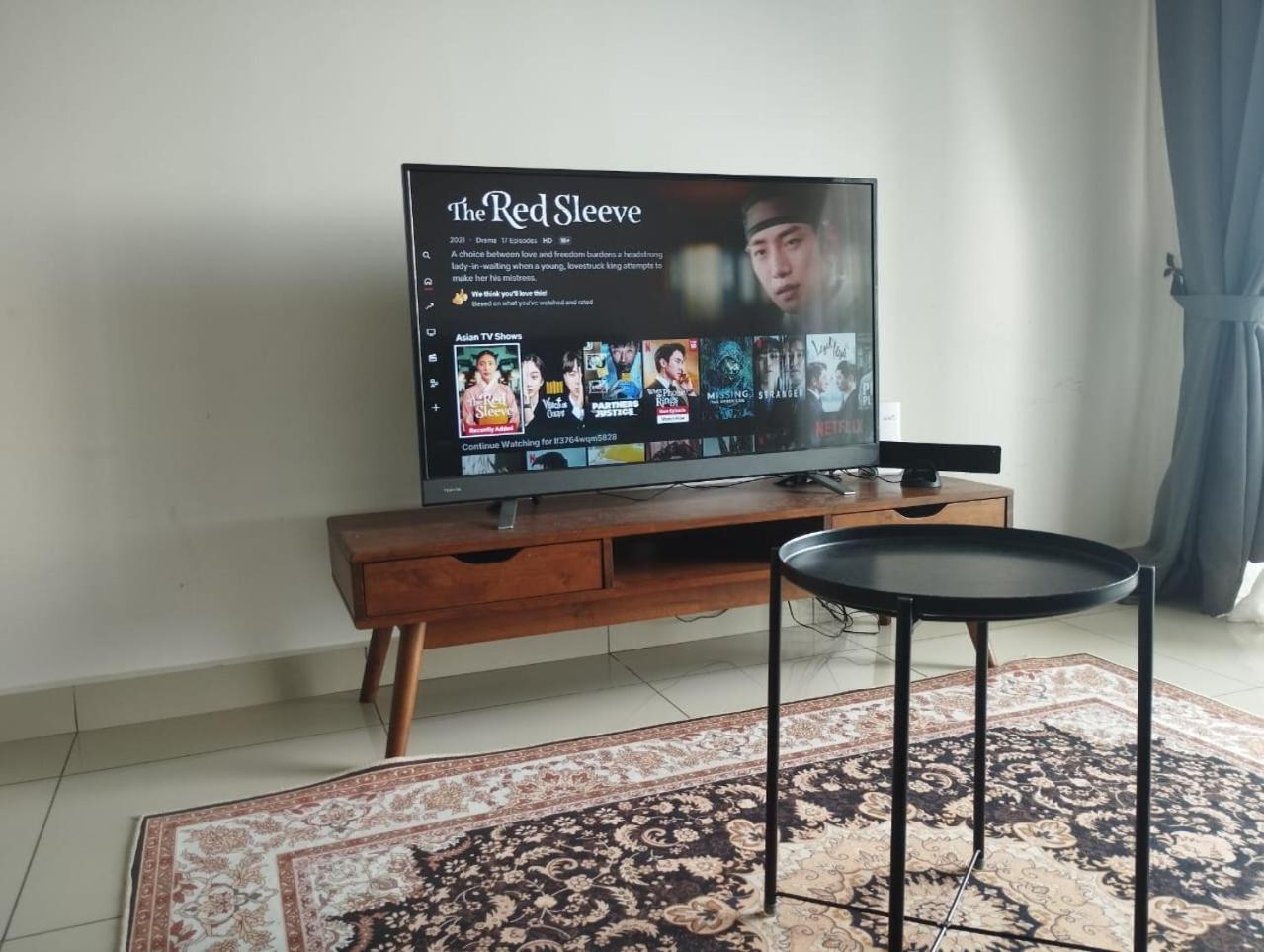 The Luxe Sanctuary In Southville Apartment